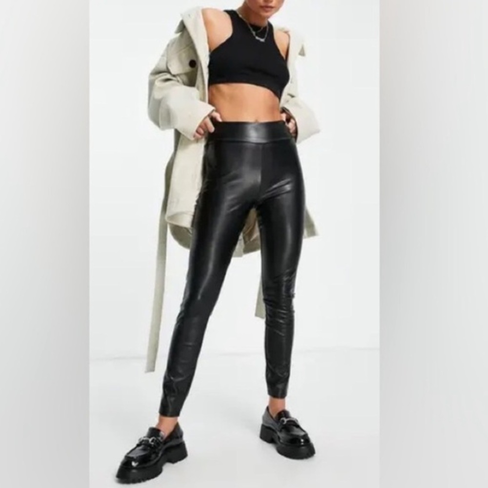 Abercrombie & Fitch Faux Leggings